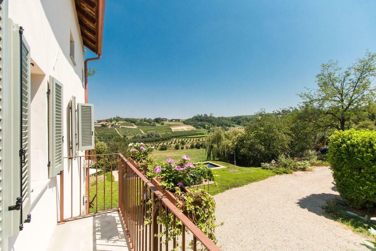 Appartamenti Presso Cascina La Melagrana Костильоле-д'Астри Экстерьер фото