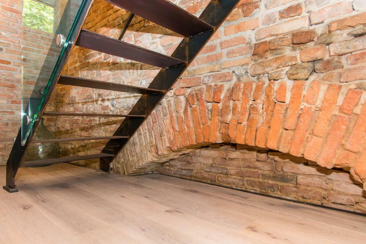 Appartamenti Presso Cascina La Melagrana Костильоле-д'Астри Экстерьер фото
